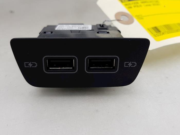 Vw polo usb вместо заглушек