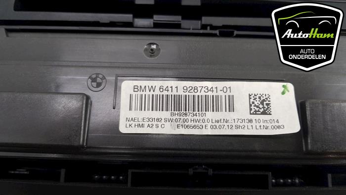 Radiobedienings paneel van een BMW 3 serie (F30) 328d 2.0 16V 2012