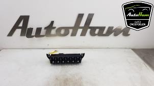 Gebruikte Schakelaar Elektrisch Raam Mini Mini Cooper S (R53) 1.6 16V Prijs € 25,00 Margeregeling aangeboden door AutoHam