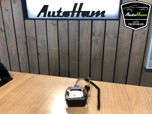 Gebruikte Sensor regen Citroen C4 Berline (NC) 1.6 e-HDI Prijs € 20,00 Margeregeling aangeboden door AutoHam