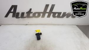Gebruikte Luchthoeveelheidsmeter Peugeot 308 SW (L4/L9/LC/LJ/LR) 1.6 BlueHDi 115 Prijs € 50,00 Margeregeling aangeboden door AutoHam