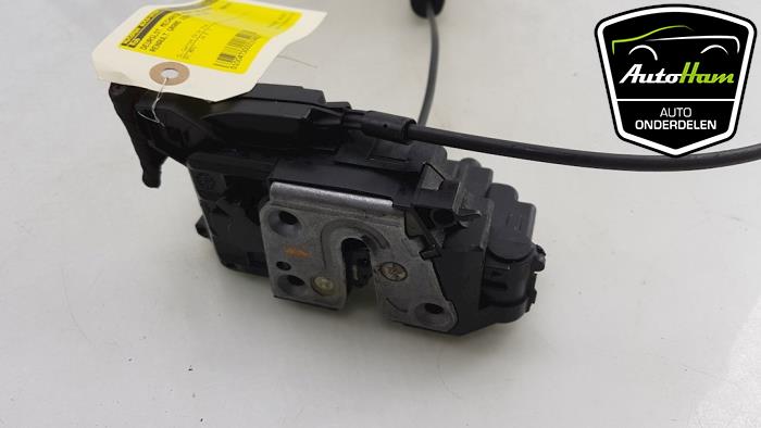 Deurslot Mechaniek 4Deurs links-achter van een Renault Grand Scénic III (JZ) 1.6 dCi 2012