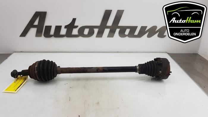 Aandrijfas rechts-achter van een Volkswagen Passat Variant (3C5) 2.0 TDI 16V 140 2006