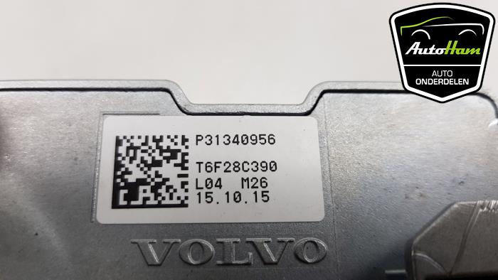 Contactslot elektronisch van een Volvo V40 (MV) 2.0 D2 16V 2015