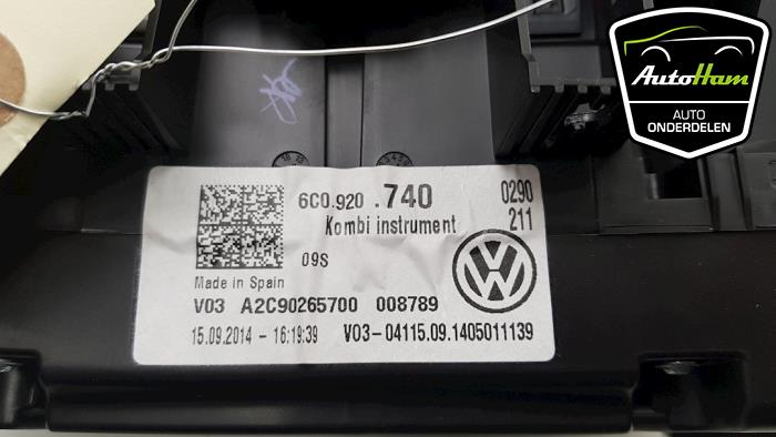 Instrumentenpaneel van een Volkswagen Polo V (6R) 1.0 12V BlueMotion Technology 2014