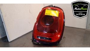 Gebruikte Achterlicht rechts Mini Mini Cabrio (F57) 1.2 12V One Prijs € 50,00 Margeregeling aangeboden door AutoHam
