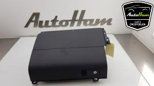 Gebruikte Dashboardkastje Volkswagen Touran (1T3) 1.6 TDI 16V Prijs € 30,00 Margeregeling aangeboden door AutoHam