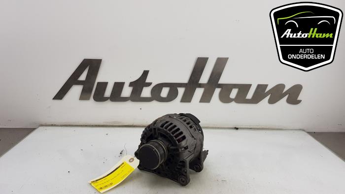 Gebruikte Dynamo Volkswagen Golf IV (1J1) 2.3 V5 GTI Prijs € 35,00 Margeregeling aangeboden door AutoHam
