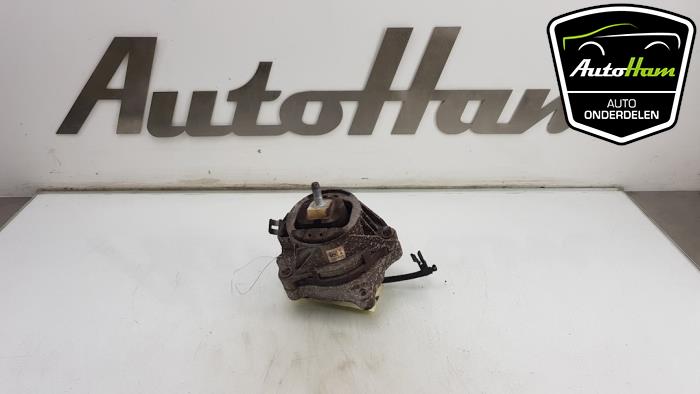 Gebruikte Motorrubber BMW 1 serie (F20) 116d 1.5 12V TwinPower Prijs € 25,00 Margeregeling aangeboden door AutoHam