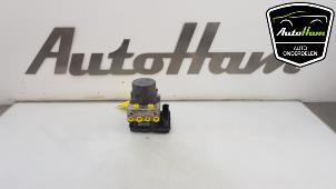 Gebruikte ABS Pomp Renault Clio III (BR/CR) 2.0 16V RS, Gordini RS, RS Cup Prijs € 295,00 Margeregeling aangeboden door AutoHam