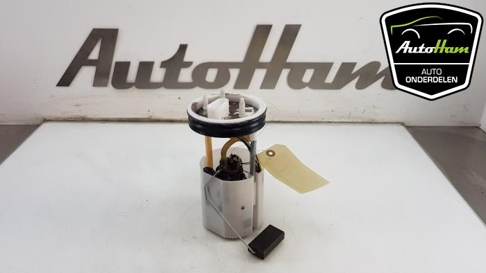 Gebruikte Tank element Pomp Volkswagen Polo V (6R) 1.2 12V Prijs € 15,00 Margeregeling aangeboden door AutoHam