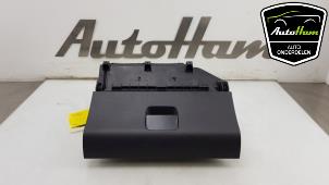 Gebruikte Dashboardkastje Volkswagen Polo IV (9N1/2/3) 1.4 TDI 70 Prijs € 40,00 Margeregeling aangeboden door AutoHam