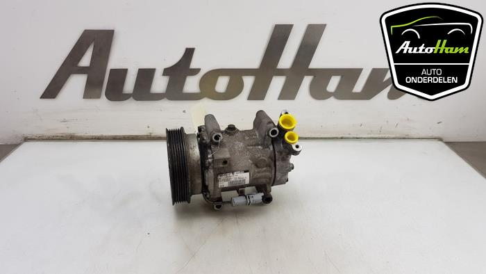 Gebruikte Pomp Airco Renault Clio III (BR/CR) 1.5 dCi FAP Prijs € 75,00 Margeregeling aangeboden door AutoHam