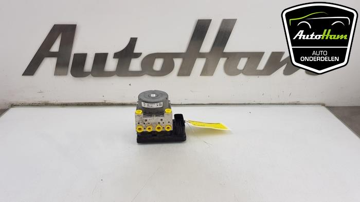 Gebruikte ABS Pomp Ford Ka+ 1.2 Ti-VCT Prijs € 195,00 Margeregeling aangeboden door AutoHam