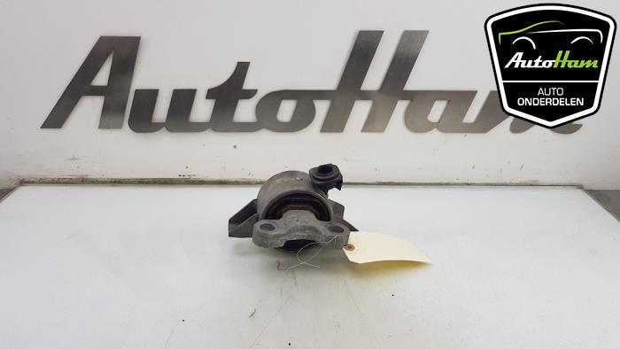 Gebruikte Motorsteun Opel Corsa D 1.6i OPC 16V Turbo Prijs € 20,00 Margeregeling aangeboden door AutoHam