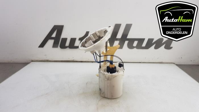 Gebruikte Tank element Pomp BMW 1 serie (F20) 116d 1.6 16V Efficient Dynamics Prijs € 30,00 Margeregeling aangeboden door AutoHam