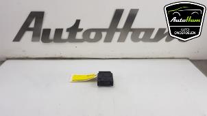 Gebruikte Brandstofpomp module Volkswagen Golf VII (AUA) 2.0 GTI 16V Performance Package Prijs € 20,00 Margeregeling aangeboden door AutoHam