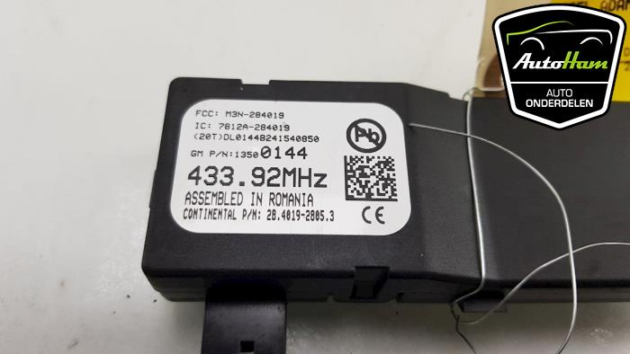 ACC Sensor (afstand) van een Opel Adam 1.2 16V 2014