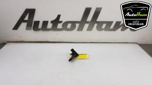 Gebruikte Luchthoeveelheidsmeter Mitsubishi Space Star (A0) 1.0 12V Prijs € 75,00 Margeregeling aangeboden door AutoHam