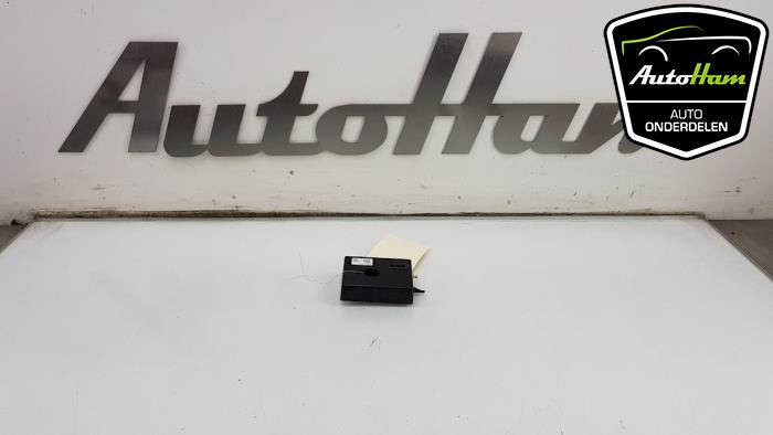 Gebruikte Module (diversen) BMW 1 serie (F20) 116d 2.0 16V Prijs € 10,00 Margeregeling aangeboden door AutoHam