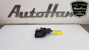Gebruikte Motor electrisch raam Volkswagen Passat Variant (365) 1.6 TDI 16V Bluemotion Prijs € 35,00 Margeregeling aangeboden door AutoHam