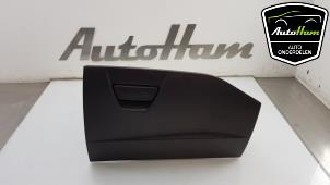 Gebruikte Handschoenenkastje Ford Focus 3 Wagon 1.0 Ti-VCT EcoBoost 12V 125 Prijs € 50,00 Margeregeling aangeboden door AutoHam