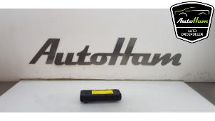 Gebruikte Display Interieur Opel Mokka/Mokka X 1.6 16V EcoFlex 4x2 Prijs € 25,00 Margeregeling aangeboden door AutoHam