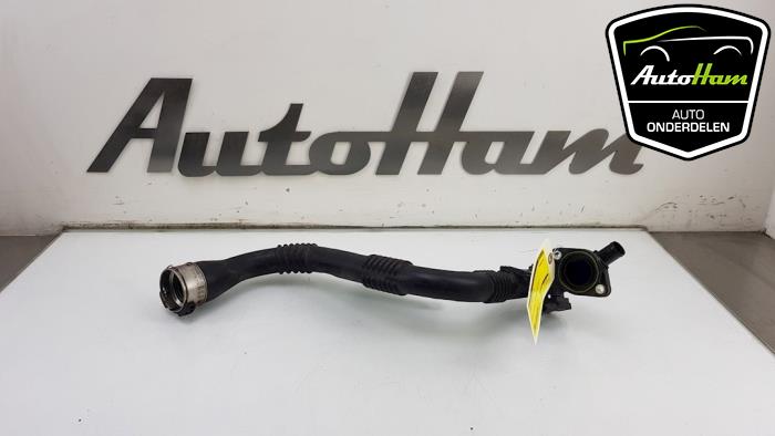 Gebruikte Intercooler Buis Renault Captur I (2R) 0.9 Energy TCE 12V Prijs € 30,00 Margeregeling aangeboden door AutoHam