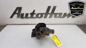 Gebruikte Motorrubber Renault Clio IV (5R) 1.5 Energy dCi 90 FAP Prijs € 20,00 Margeregeling aangeboden door AutoHam