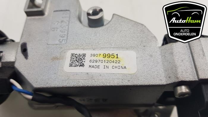 Kontaktslot+Sleutel van een Opel Astra K 1.6 CDTI 136 16V 2017
