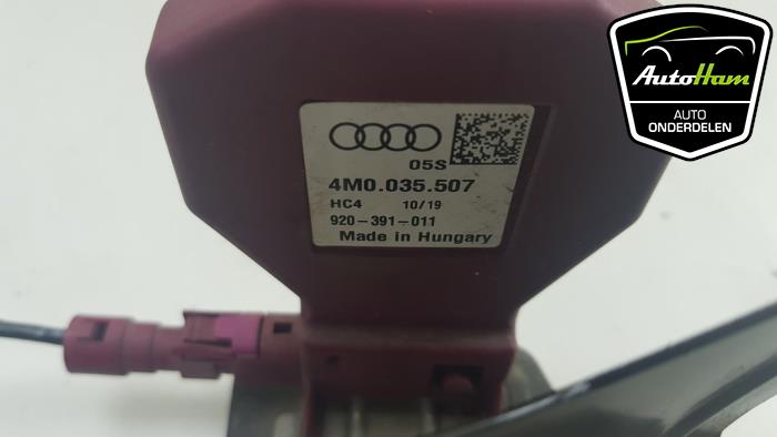 GPS Antenne van een Audi A3 Sportback (8VA/8VF) 1.0 TFSI 12V 2019