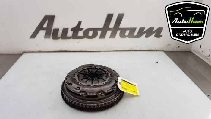 Gebruikte Dubbele massa vliegwiel Nissan Qashqai (J11) 1.2 DIG-T 16V Prijs € 95,00 Margeregeling aangeboden door AutoHam