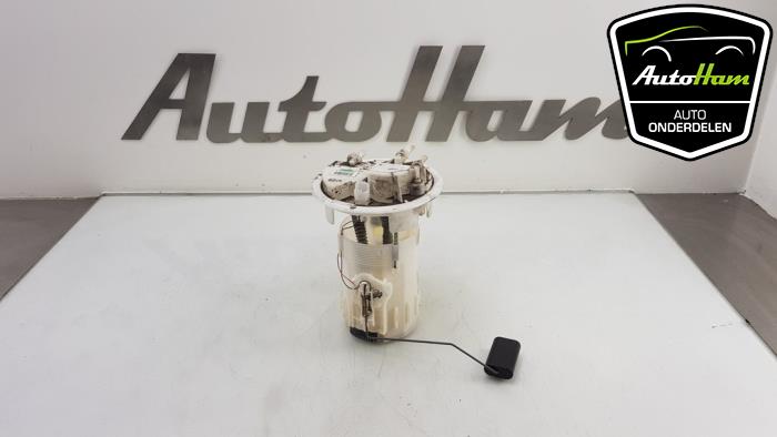 Gebruikte Tank element Pomp Peugeot 208 I (CA/CC/CK/CL) 1.4 HDi Prijs € 45,00 Margeregeling aangeboden door AutoHam