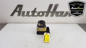 Gebruikte ABS Pomp Mercedes C Sportcoupé (C203) 2.0 C-200K 16V Prijs € 30,00 Margeregeling aangeboden door AutoHam