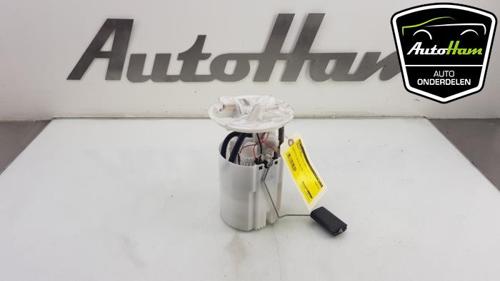Gebruikte Tank element Pomp Renault Twingo III (AH) 1.0 SCe 75 12V Prijs € 20,00 Margeregeling aangeboden door AutoHam