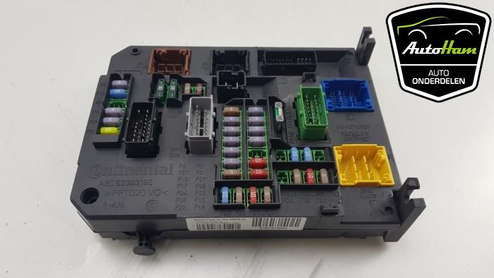 Computer Body Control van een Citroën C4 Berline (NC) 1.4 16V VTi 2011