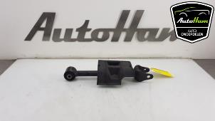 Gebruikte Reactiestang rechts-achter Mazda CX-5 II (KF) 2.0 SkyActiv-G 165 16V 2WD Prijs € 20,00 Margeregeling aangeboden door AutoHam