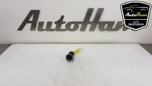 Gebruikte Start/Stop schakelaar Mazda CX-5 II (KF) 2.0 SkyActiv-G 165 16V 2WD Prijs € 10,00 Margeregeling aangeboden door AutoHam