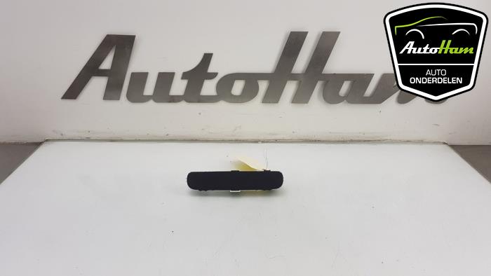 Gebruikte Display Interieur Chevrolet Spark 1.0 16V Prijs € 10,00 Margeregeling aangeboden door AutoHam