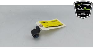 Gebruikte PDC Sensor Volvo V40 (MV) 1.5 T3 16V Geartronic Prijs € 15,00 Margeregeling aangeboden door AutoHam