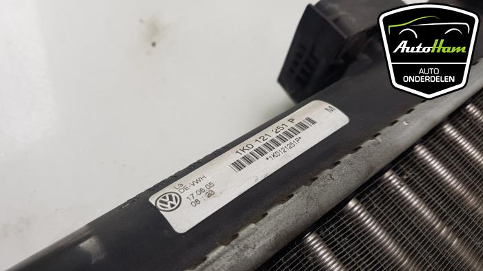 Radiateur van een Volkswagen Golf VI (5K1) 1.6 TDI 16V 2010