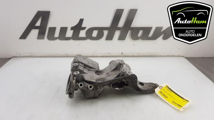 Gebruikte Dynamosteun boven Volkswagen Tiguan (5N1/2) 2.0 TSI 16V 4Motion Prijs € 40,00 Margeregeling aangeboden door AutoHam