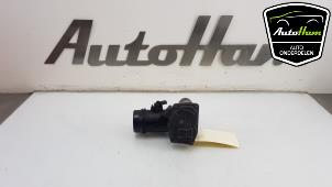 Gebruikte Luchthoeveelheidsmeter BMW 5 serie Touring (F11) 520d 16V Prijs € 25,00 Margeregeling aangeboden door AutoHam