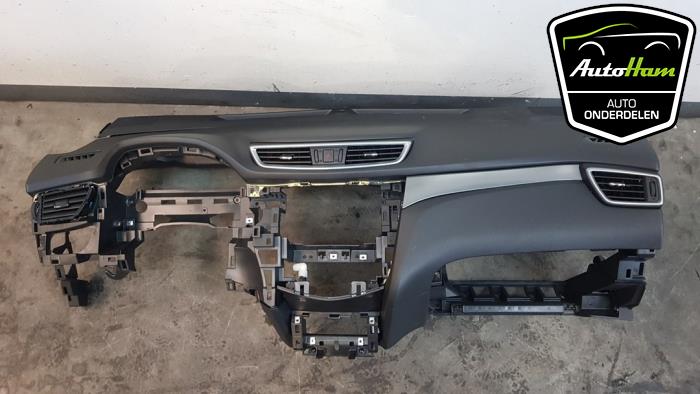 Module + Airbag Set van een Nissan Qashqai (J11) 1.2 DIG-T 16V 2018