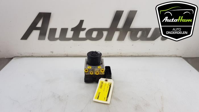 Gebruikte ABS Pomp Renault Twingo II (CN) 1.2 16V Prijs € 25,00 Margeregeling aangeboden door AutoHam