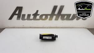 Gebruikte Telefoon Module Renault Megane III Grandtour (KZ) 1.4 16V TCe 130 Prijs € 25,00 Margeregeling aangeboden door AutoHam