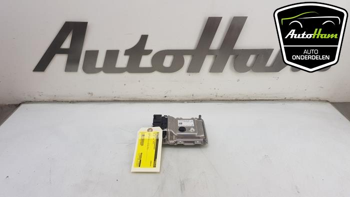 Computer Motormanagement van een Volkswagen Up! (121) 1.0 12V 60 2016