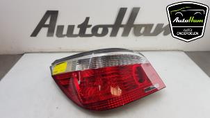 Gebruikte Achterlicht links BMW 5 serie (E60) 550i 32V Prijs € 75,00 Margeregeling aangeboden door AutoHam