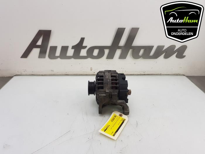 Gebruikte Dynamo Volkswagen Passat (3B2) 1.8 20V Prijs € 40,00 Margeregeling aangeboden door AutoHam