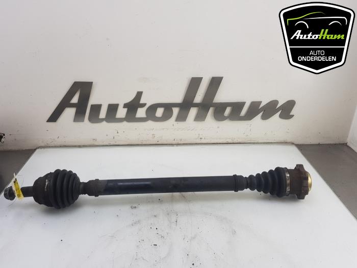 Gebruikte Steekas rechts-voor Volkswagen Golf IV (1J1) 1.6 16V Prijs € 25,00 Margeregeling aangeboden door AutoHam